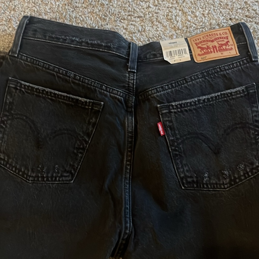 Levi’s 501 original style distressed women’s jeans - Picture 5 of 9